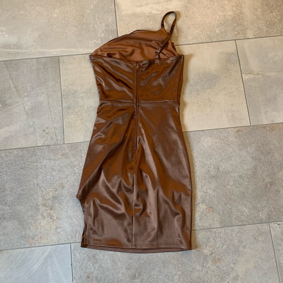 City Life- brown satin slit short dress, size 0. (One shoulder) - Picture 4 of 7